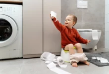 تعليم الطفل الحمام